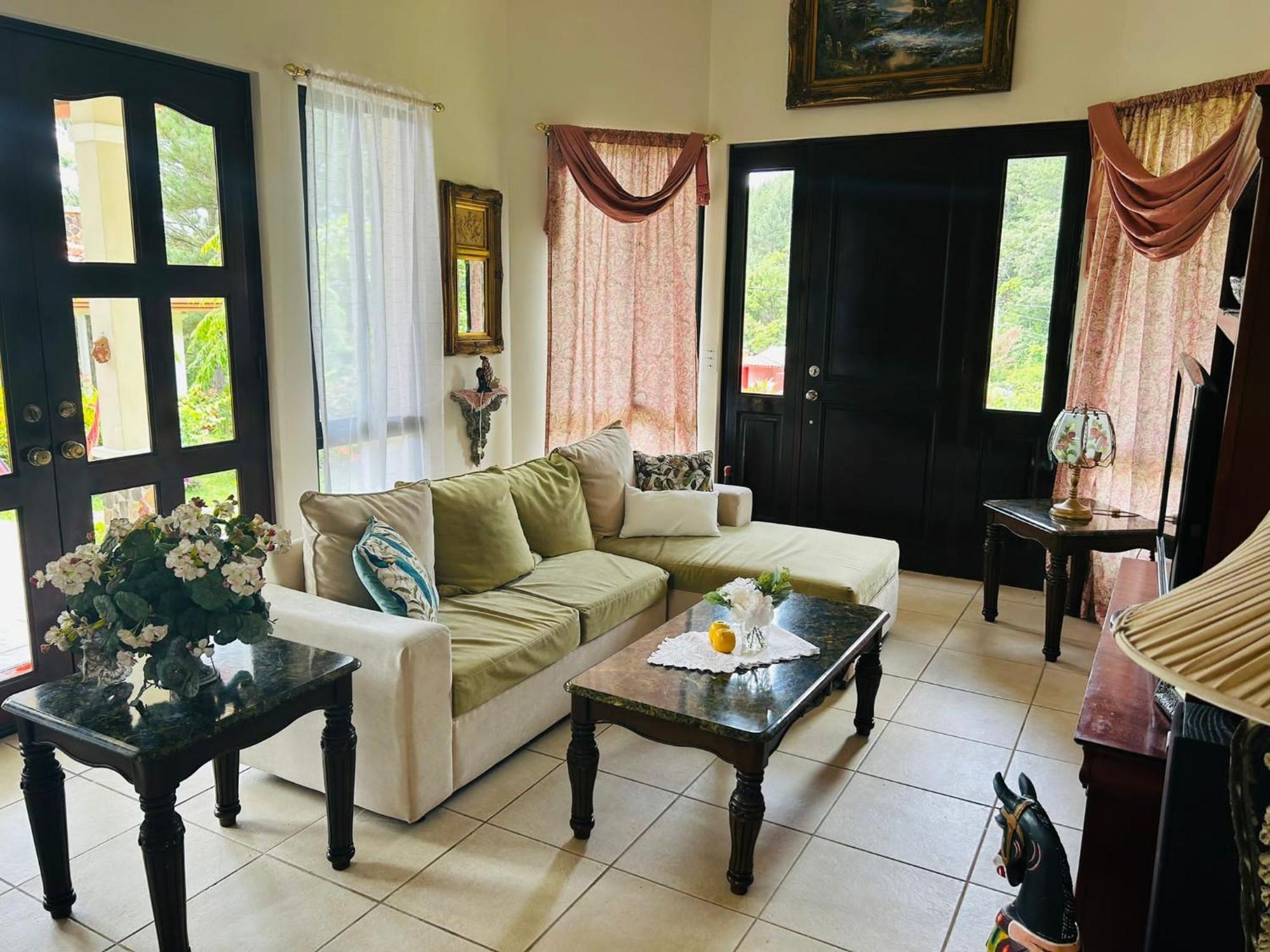 Luxury Apartmеnt With Private Terrace In Altos Del Maria