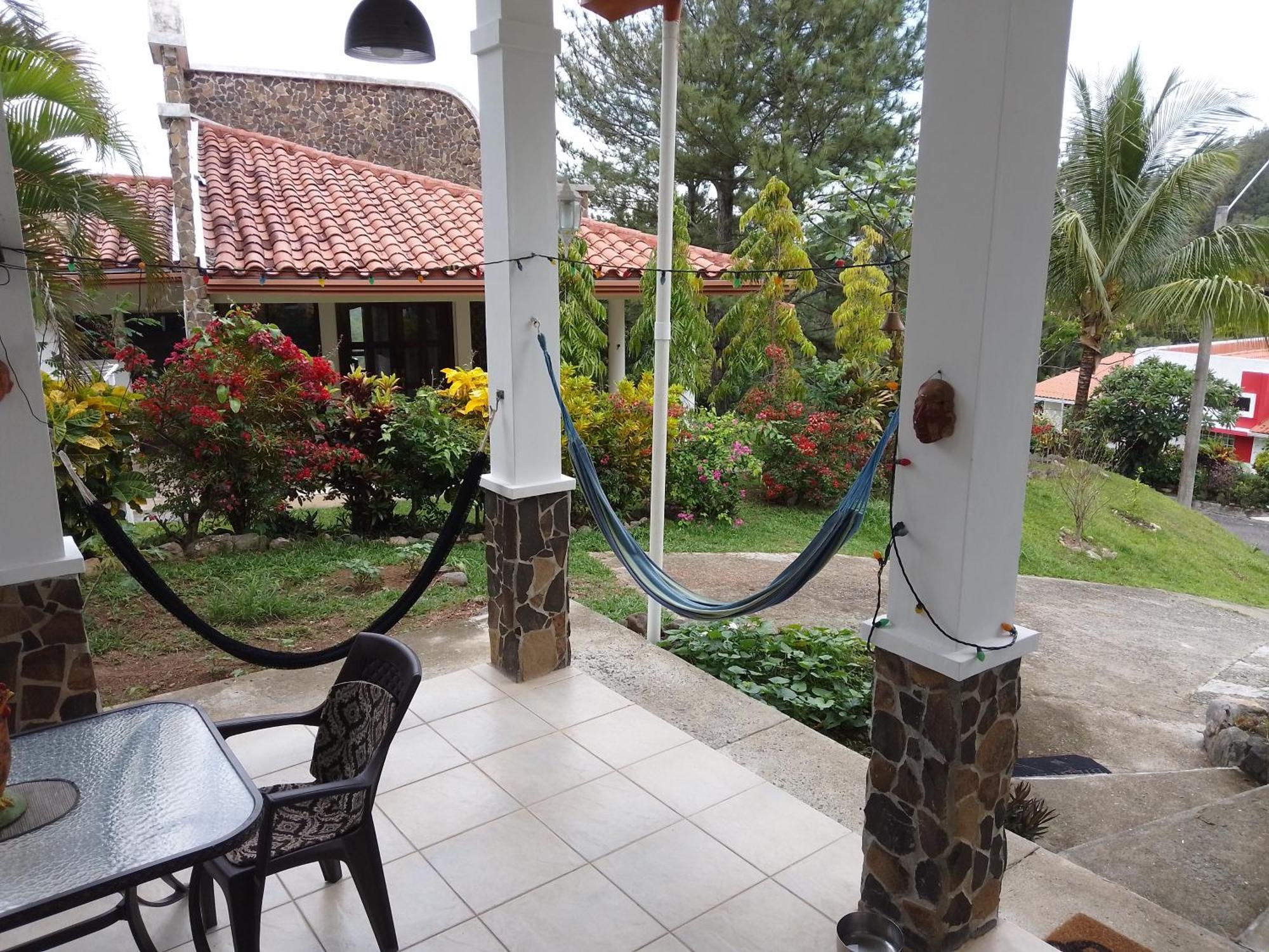 Luxury Apartmеnt With Private Terrace In Altos Del Maria